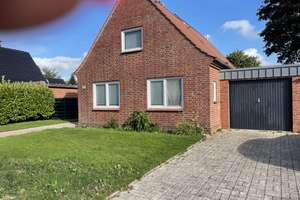 Stilvolles, großes und saniertes 5-Zimmer-Haus in Husum – Matthias-Claudius Straße 56, 25813 Husum – Vorschaubild 1
