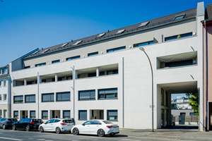 Lichtdurchflutete 4-Zimmer-Maisonette-Wohnung mit großer Dachterrasse in Köln-Niehl