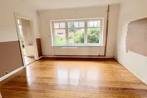 Schmuckstück im Dornröschenschlaf – sanierungsbedürftiges Reihenendhaus mit viel Charme – Herzogtum Lauenburg (Kreis) – Vorschaubild 6