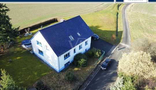 Bild von Ein Panorama zum Verlieben, am Feld- & Waldrand: Großzügiges 2-Fam.-Haus plus ELW und Doppelgarage