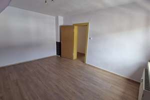 Raum für neue Ideen: 3-Zimmer-Wohnung in Bottrop – Arnsmannstraße 10, 46238 Batenbrock, Bottrop – Vorschaubild 2