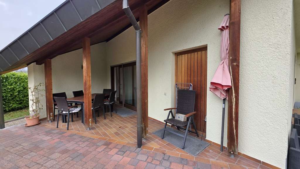 Immobilie in Efringen-Kirchen - Modernes Einfamilienhaus mit Garten, Terrassen und Garage in schöner Lage von Efringen-Kirchen - Bild 4