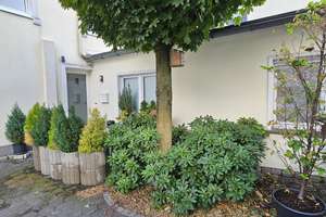 Lichtdurchflutete Wohnung in einem zwei Parteien Bungalow mit integrierter Einbauküche – Viktoriastraße 38, 33602 Mitte, Bielefeld – Vorschaubild 1