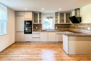 Bezugsfrei! 2019 teilsaniert | Einbauküche | Kamin | Garage | Teich | 1.215 m² Grundstück! – Die vollständige Adresse der Immobilie erhältst du vom Anbieter., 4509 Delitzsch – Vorschaubild 3