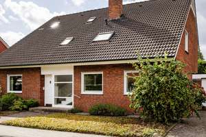 Helle 4-Zimmer-Wohnung mit Westbalkon + ca. 45 m² Hobbyfläche im DG — Münster-Hiltrup
