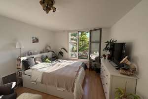 Tolle 1-Zimmer-Wohnung im Domviertel – Student:innen willkommen! – Frauentorstraße 22, 86152 Georgs- und Kreuzviertel, Augsburg – Vorschaubild 1