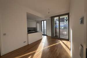 Moderne 2-Zimmer Wohnung mit Balkon an der Beste Lage Berlins – Wilhelm-Casper-Wegely Platz 6, 10623 Charlottenburg, Berlin – Vorschaubild 3