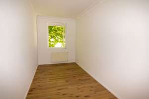 Hochwertig sanierte Altbauwohnung mit Südbalkon in zentraler Lage von Berlin-Friedrichshain – Matternstraße 15, 10249 Friedrichshain, Berlin – Vorschaubild 12