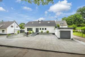 Frei stehendes, komplett modernisiertes EFH in idyllischer Lage – Die vollständige Adresse der Immobilie erhältst du vom Anbieter., 52224 Stolberg (Rheinland) – Vorschaubild 2