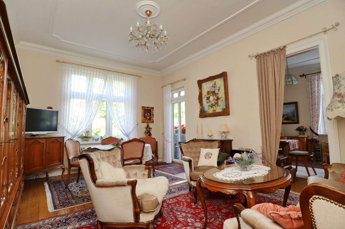 Immobilie in Kellinghusen - Stilvolle und großzügige Altbauvilla in Kellinghusen – als Ein- oder Zweifamilienhaus nutzbar - Bild 20