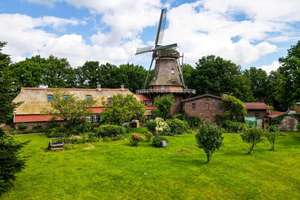 Einzigartiges Anwesen: Historische Mühle trifft stilvolles Wohnen! – Die vollständige Adresse der Immobilie erhältst du vom Anbieter., 26629 Großefehn – Vorschaubild 1