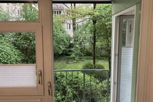 Schöne möblierte 2-Zimmer-Wohnung mit EBK und Balkon in Schwabing-West, München – Georgenstraße 26, 80977 Neuschwabing, München – Vorschaubild 3