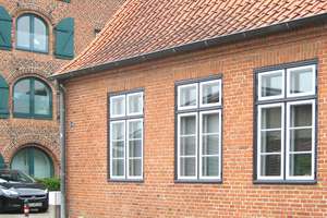 Wohnen im historischen Umfeld – Die vollständige Adresse der Immobilie erhältst du vom Anbieter., 24159 Holtenau, Kiel – Vorschaubild 2