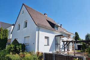 Platz für die ganze Familie: Ein- bis Zweifamilienhaus mit Garten und Garage – Pestalozzistr. 11, 76351 Linkenheim-Hochstetten – Vorschaubild 2