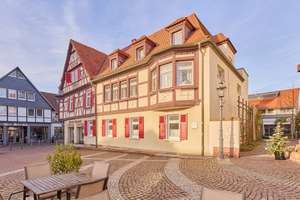 Historisches Fachwerk trifft modernes Wohngefühl mit Terrasse und Garten! – Die vollständige Adresse der Immobilie erhältst du vom Anbieter., 64653 Lorsch – Vorschaubild 1