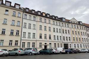 großzügige 2 Zimmerwohnung mit Balkon