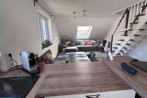 Sehr schöne, neuwertige 3-Zimmer Maisonette Wohnung auf 2 Etagen in Puchheim-Ort m. Balkon & Garage – Hügelstraße 8, 82178 Puchheim – Vorschaubild 4