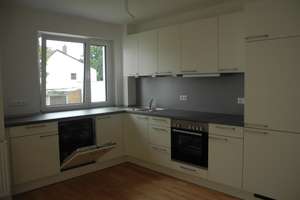 Attraktive 3-Zimmer-Wohnung im 1. OG mit Balkon in Nürnberg-Katzwang – Katzwanger Hauptstrasse 147, 90453 Katzwang, Reichelsdorf Ost, Reichelsdorfer Keller, Nürnberg – Vorschaubild 2