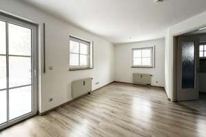 Ideal für Eigennutzer: ruhig gelegene 2 Zimmer-Wohnung in Leubnitz-Neuostra mit Gartennutzung