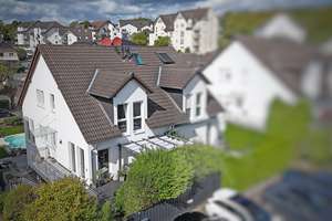 Exklusive Doppelhaushälfte mit 2 Terrassen, Balkon, Pool, Sauna, Whirlpool und Garten – Die vollständige Adresse der Immobilie erhältst du vom Anbieter., 56170 Bendorf – Vorschaubild 43