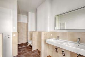 Ruhig und Zentral: 3-Zimmer-Wohnung mit Balkon in grüner Innenhoflage – Die vollständige Adresse der Immobilie erhältst du vom Anbieter., 10117 Mitte (Ortsteil), Berlin – Vorschaubild 10