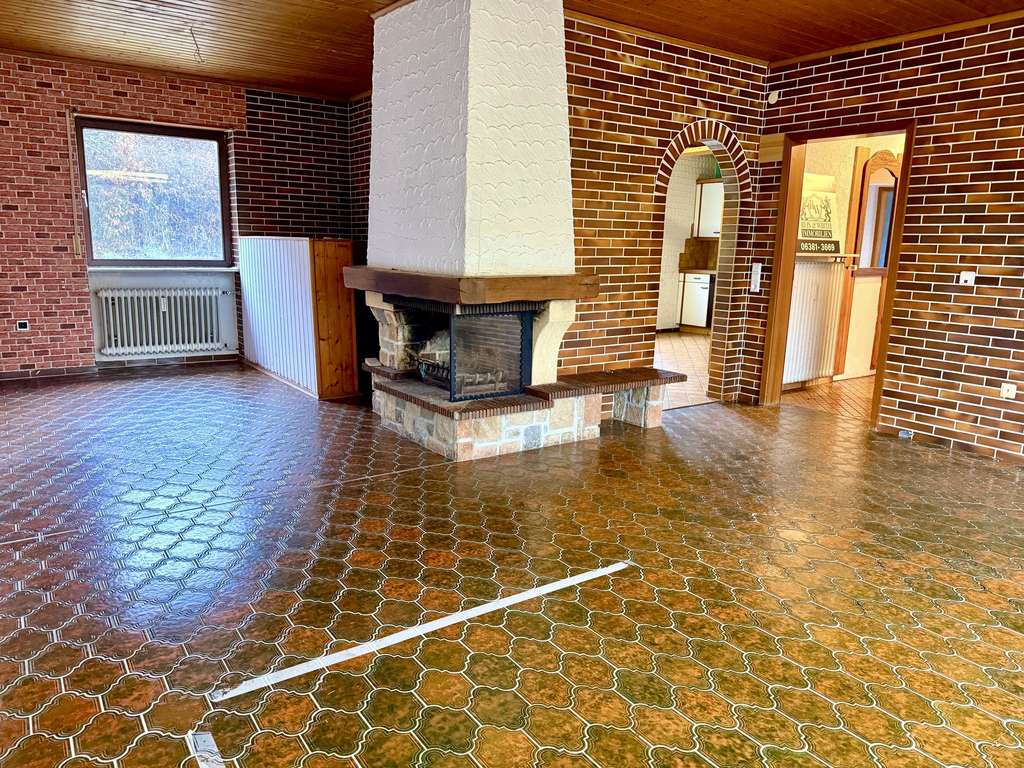 Immobilie in Langenbach - 🏡 Einfamilienhaus mit Einliegeroption & traumhafter Aussicht - großes Potenzial in ruhiger Lage. - Bild 4