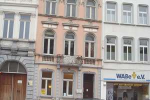 Single-Wohnung, 2 Zimmer, in denkmalgeschütztem Haus