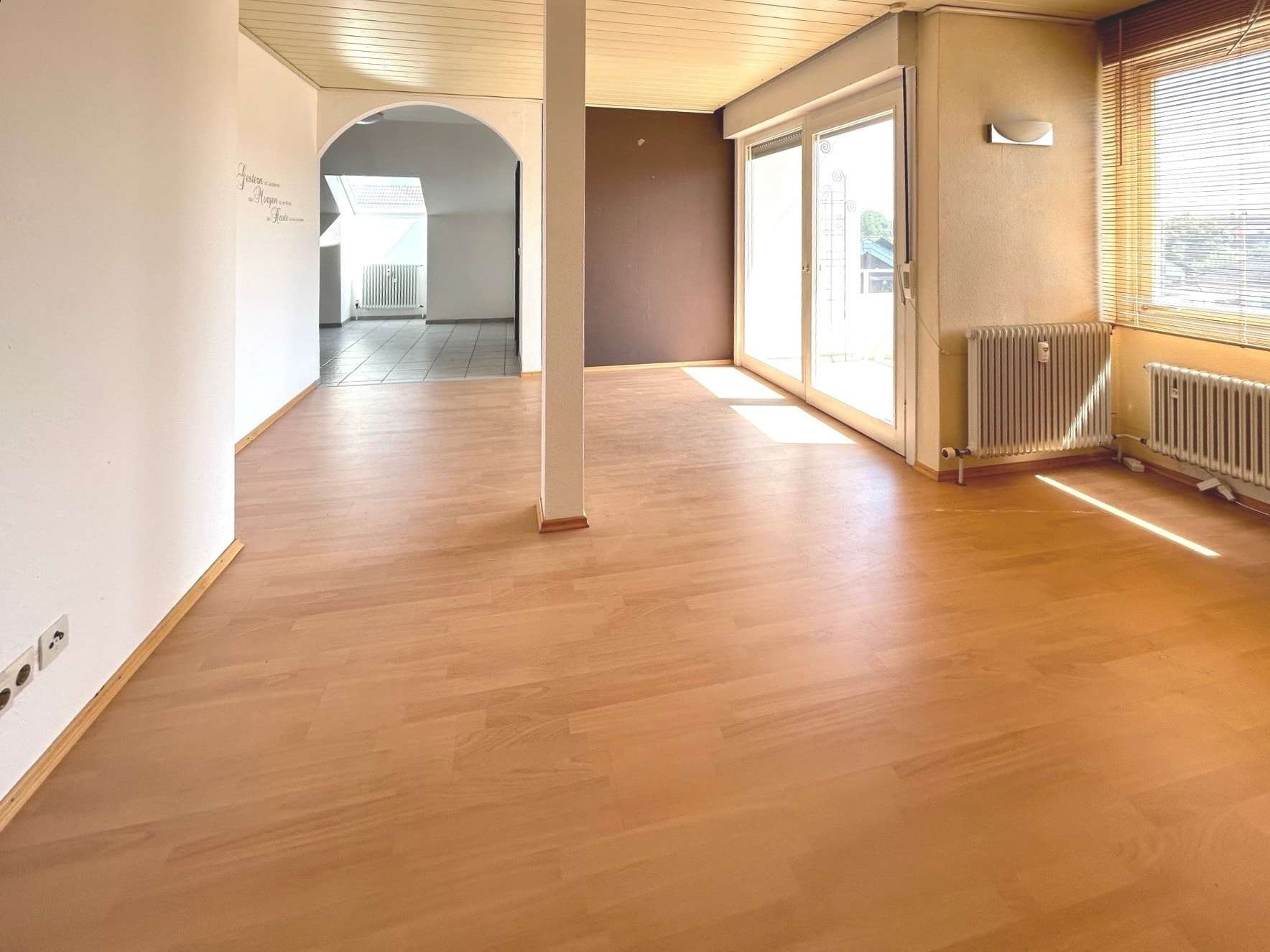 Immobilie in Illerrieden - Charmante Dachgeschoßwohnung mit gelungenem Grundriss - Bild 4