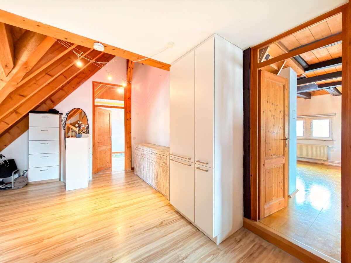 Immobilie in Deizisau - Charmante 4,5-Zimmer-Maisonettewohnung im historischen Fachwerkhaus - Bild 9