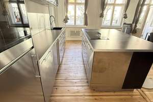 Bezugsfreie, möblierte und frisch renovierte 2 Zimmer Altbau-Wohnung mit Balkon - am Ku´Damm – Die vollständige Adresse der Immobilie erhältst du vom Anbieter., 10711 Halensee, Berlin – Vorschaubild 16