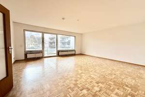 Schöne und helle 3-Zimmerwohnung mit 2 Balkonen, Schwimmbad und Tiefgaragenplatz – Die vollständige Adresse der Immobilie erhältst du vom Anbieter., 40472 Lichtenbroich, Düsseldorf – Vorschaubild 2
