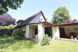 Zweifamilienhaus in Hamburg-Poppenbüttel – Die vollständige Adresse der Immobilie erhältst du vom Anbieter., 22399 Poppenbüttel, Hamburg – Vorschaubild 3