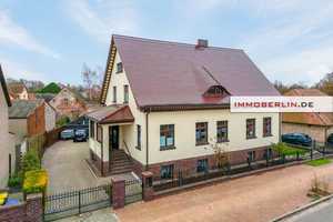IMMOBERLIN.DE - Toplage im Ortskern! Charmantes Einfamilienhaus mit diversen Nutzoptionen – Oberhavel (Kreis) – Vorschaubild 2