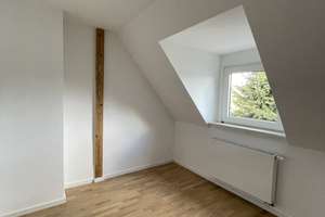 Exklusive Dachgeschoss Wohnung mit Designküche und offenem Grundriss  – Schliemannstraße 2, 33605 Stieghorst, Bielefeld – Vorschaubild 7