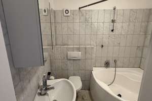 Lebendiges Stadtwohnen: 2-Zimmer-Wohnung in zentraler Lage von Wiesbaden – Grabenstraße 09, 65183 Mitte, Wiesbaden – Vorschaubild 8