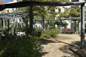 Property thumbnail 12