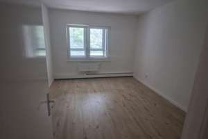 Geschmackvolle 3-Raum-Wohnung mit Einbauküche in Hamburg Neugraben-Fischbek – Die vollständige Adresse der Immobilie erhältst du vom Anbieter., 21149 Neugraben-Fischbek, Hamburg – Vorschaubild 2