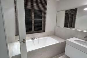 Luxuriöse 3- Zimmer Erdgeschoss Wohnung im Andreas Quartier – Liefergasse 2-4, 40123 Altstadt, Düsseldorf – Vorschaubild 11