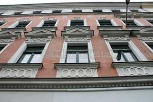 +++Eigentumswohnung mit 2 Zimmern und Balkon im sanierten Altbau+++ – Leipzig – Vorschaubild 1