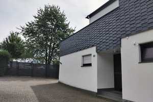 Mehrfamilienhaus mit Garagengebäude in Solingen-Wald!!! - Zur Kapitalanlage bzw. Eigennutzung - – Solingen – Vorschaubild 2