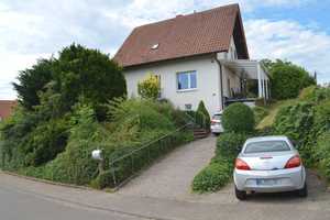 Charmantes Einfamilienhaus mit großem Garten, Wintergarten sowie Garage und Stellplatz, 120 qm – Kaiserslautern (Kreis) – Vorschaubild 1