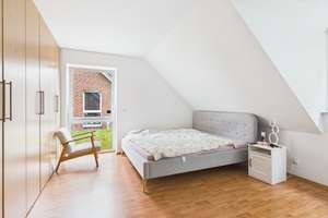 Nähe ISD: Doppelhaushälfte mit Garten und Garage in Düsseldorf Lohausen – Die vollständige Adresse der Immobilie erhältst du vom Anbieter., 40474 Lohausen, Düsseldorf – Vorschaubild 10