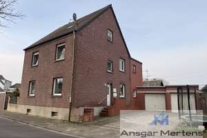 (M)EIN Zweifamilienhaus in MG-Kothausen
Wohnlichkeit auf ca. 120 m² inkl. Doppelgarage & Gartenoase – Kothausen 38, 41179 Rheindahlen-Land, Mönchengladbach – Vorschaubild 2