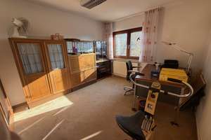 Gepflegtes Einfamilienhaus in traumhafter Lage  – Die vollständige Adresse der Immobilie erhältst du vom Anbieter., 72770 Betzingen, Reutlingen – Vorschaubild 10