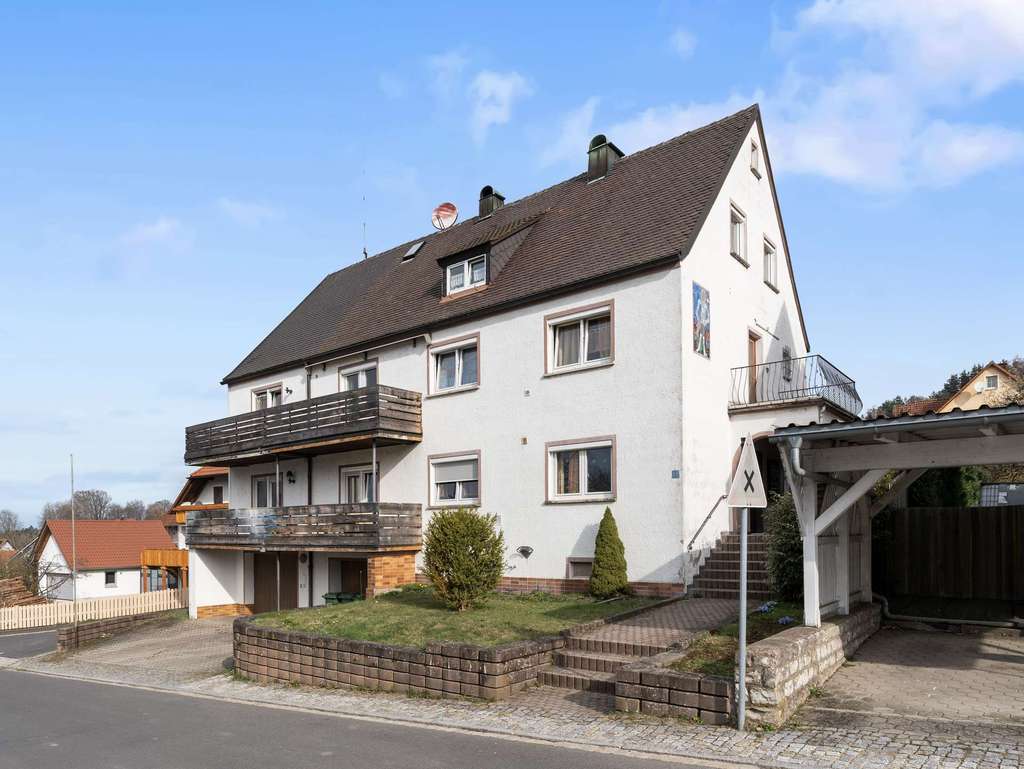 Immobilie in Kemnath - 7,59 % Rendite! Dreifamilienhaus mit attraktivem Mietverhältnis - Bild 0