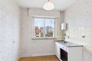 Drei Ebenen zum Gestalten, ein Garten zum Verlieben – ein Haus für Grünliebhaber und Selbermacher – Die vollständige Adresse der Immobilie erhältst du vom Anbieter., 70565 Dürrlewang, Stuttgart – Vorschaubild 13