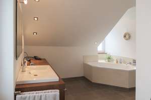Modernes Einfamilienhaus in gesuchter Lage von Alt-Wittlaer – Die vollständige Adresse der Immobilie erhältst du vom Anbieter., 40489 Wittlaer, Düsseldorf – Vorschaubild 21