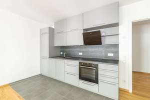 Helle 2 Zimmer Wohnung mit Fußbodenheizung im ruhigen Lankwitz – Die vollständige Adresse der Immobilie erhältst du vom Anbieter., 12249 Lankwitz, Berlin – Vorschaubild 3