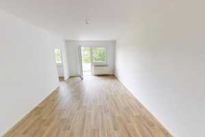 Attraktive 2-Raum-Wohnung mit Balkon – Bruno-Granz-Str. 70, 9122 Chemnitz – Vorschaubild 1