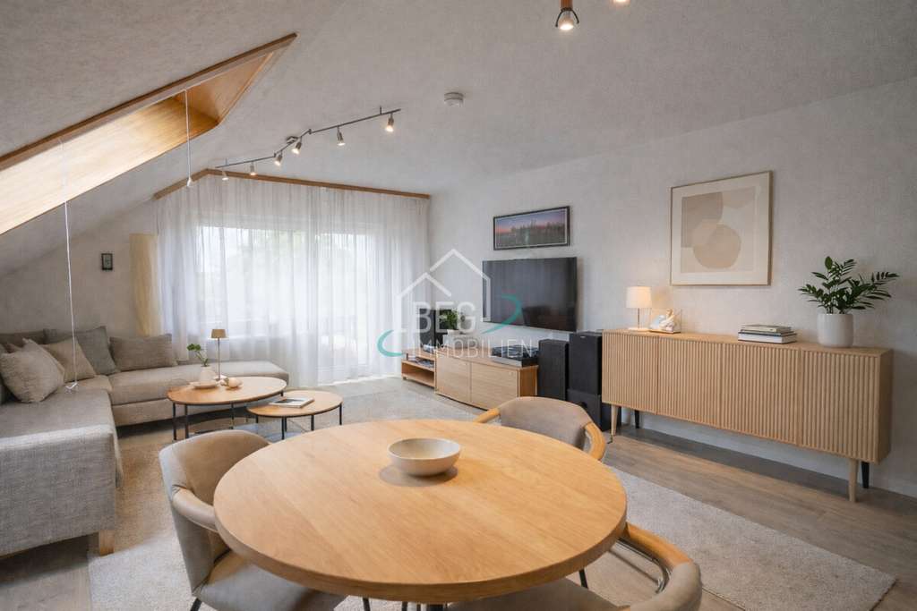 Immobilie in Remseck am Neckar - Ruhige 4-Zimmer-Dachgeschosswohnung mit Balkon und Blick ins Grüne - Bild 4